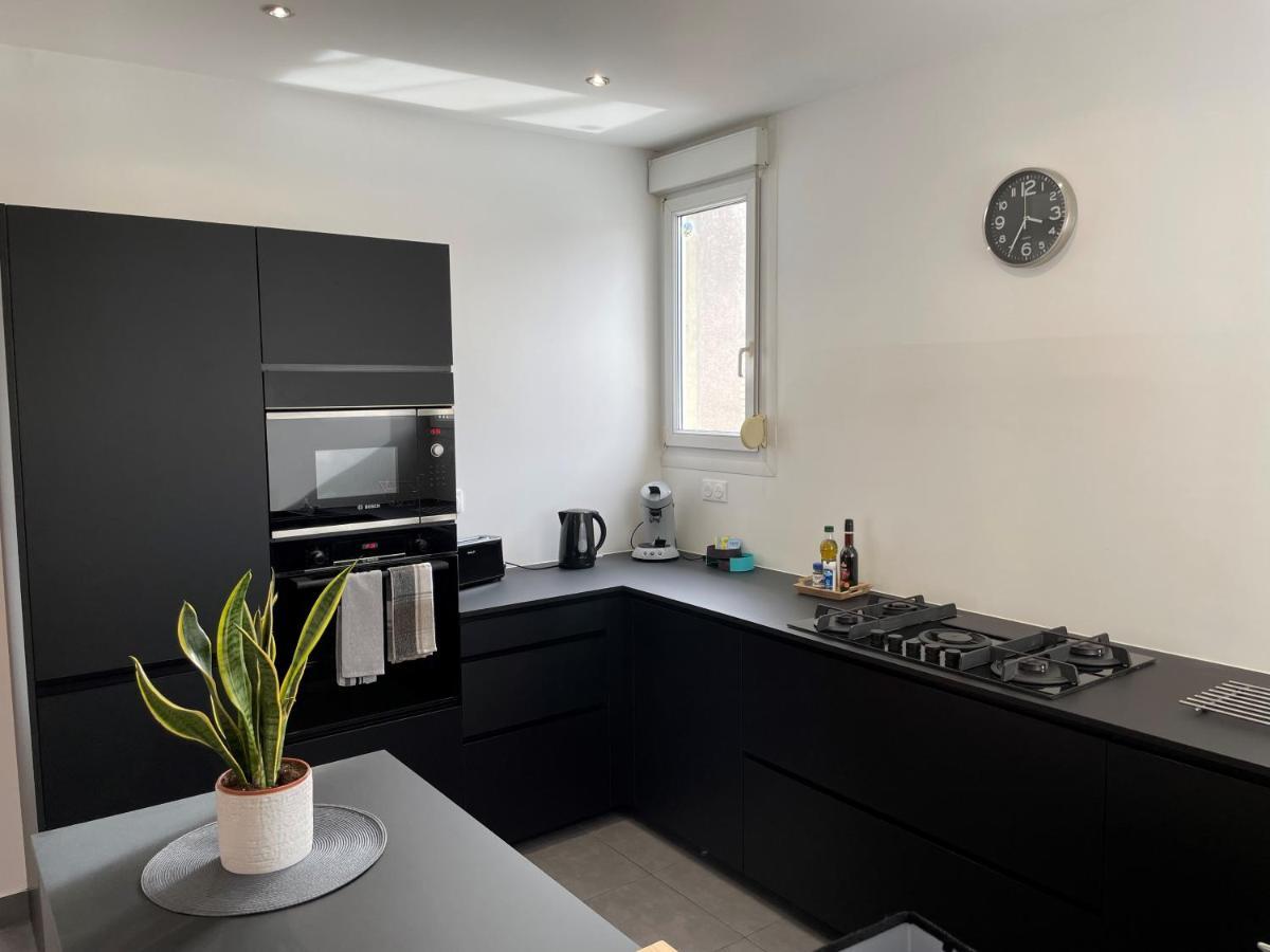 Le Cinquante-Deux Appartement De Charme Reims Eksteriør bilde